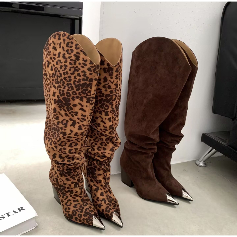 Vintage Fashion And Design - Leopard Print Vintage Pleated Soft Boots