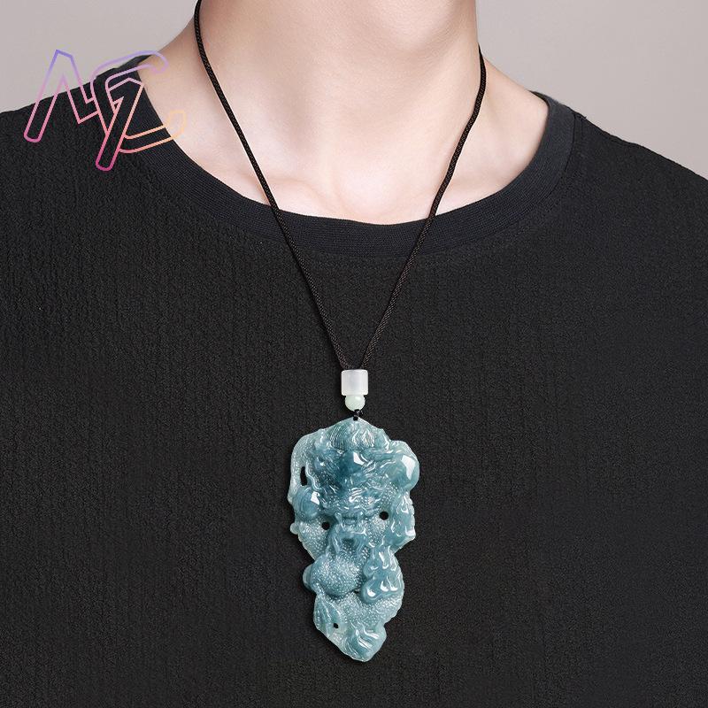 Myanmar Jadeite Dragon Pendant - Vintage Fashion And Design recension och pris